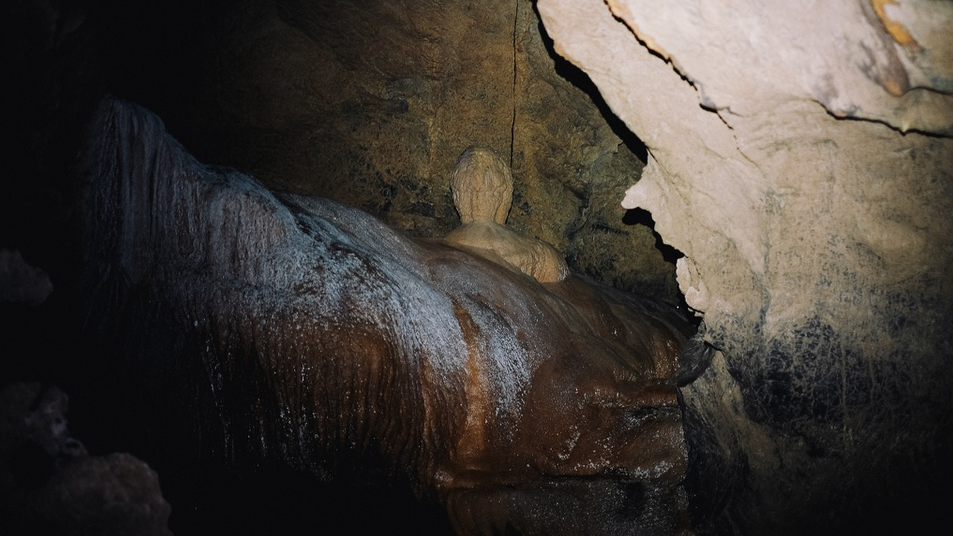 Masterpiece of stalactites in Quang Binh's cave