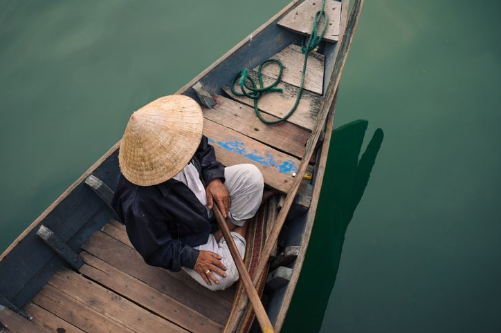 Ukrainian photographer 'fell in love' with Vietnam after traveling around Asia