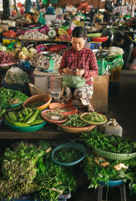 Ukrainian photographer 'fell in love' with Vietnam after traveling around Asia