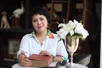 Dang Thi Thanh Huong: Vietnamese Poet in USA Who Yearns for the Homeland