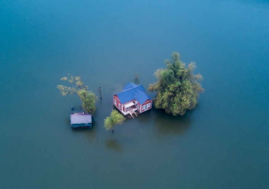 Vietnam's tranquility appears stunning under professional lenses