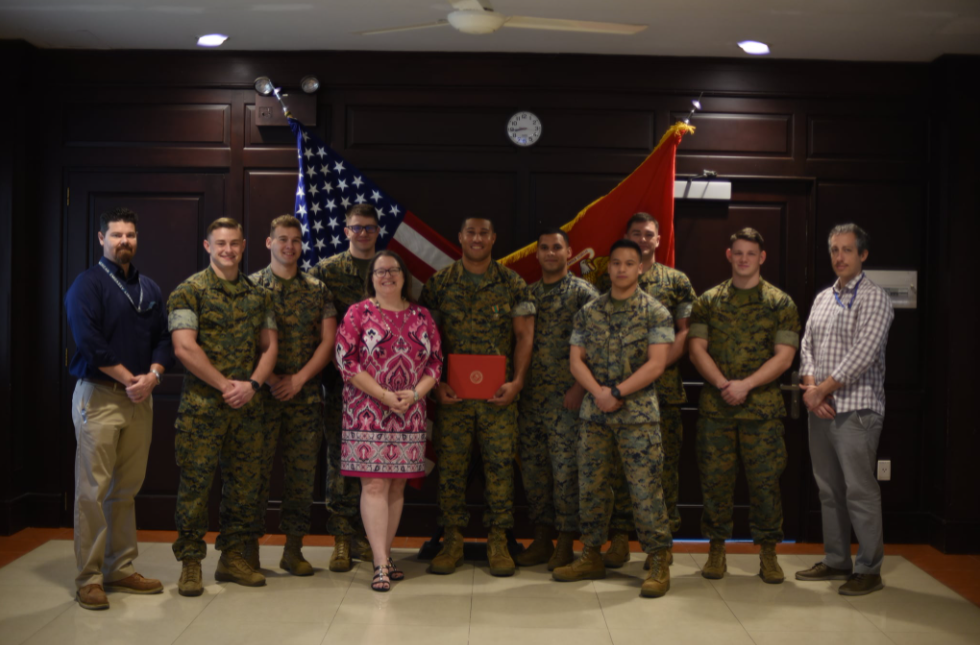 US marine security guards save 10-year-old Vietnamese boy from drowning in Phu Quoc