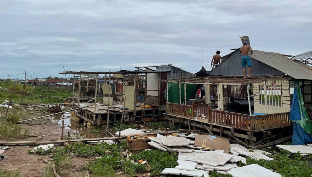 Vietnamese-Cambodians struggle after boat houses dismantled