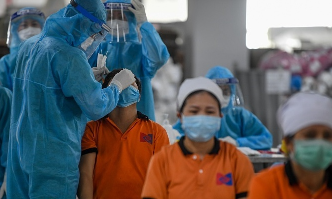 Vietnam Covid-19 Updates (June 30): 371 new cases, int'l flights planned to resume