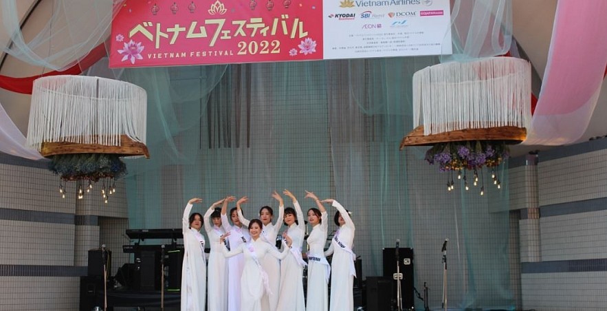 Japanese Celebrate 14th Annual Vietnam Festival
