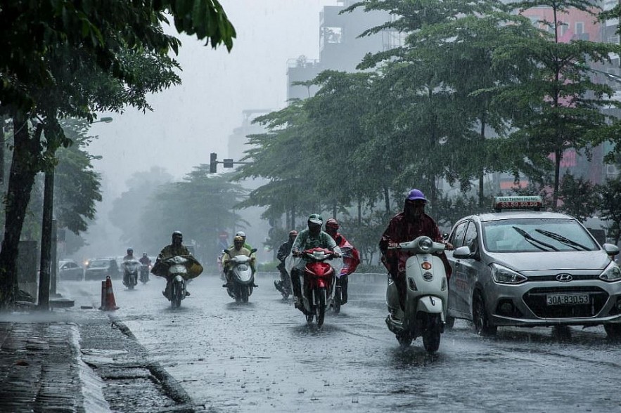 Vietnam Business & Weather Briefing (June 11): Rain continues in north and central regions.