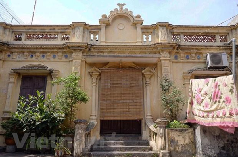 exploring antique beauty of 5th century village in hanois suburb