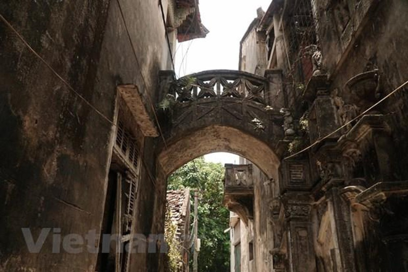 Exploring antique beauty of 5th-century village in Hanoi's suburb exploring antique beauty of 5th century village in hanois suburb
