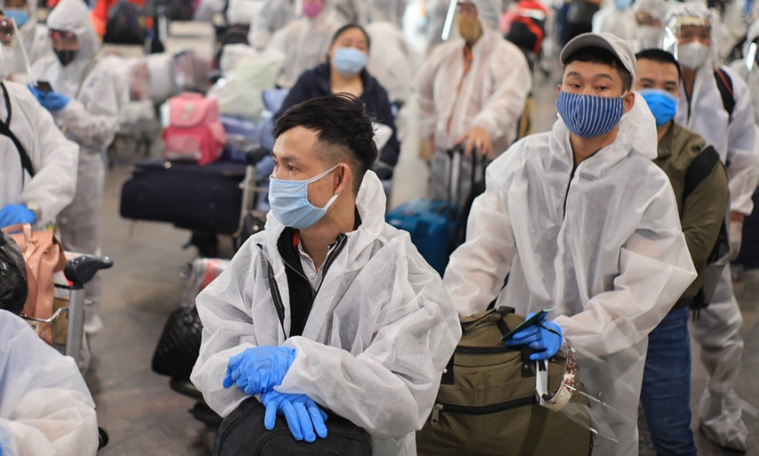 Vietnam Covid-19 Updates (July 16): Khanh Hoa Prepares To Trial Vaccine Passport