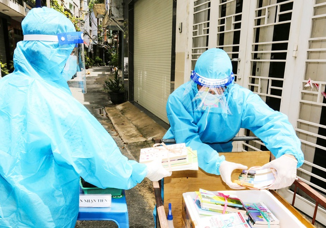 Covid News Briefing (July 18): Daily Infection Reaches Record, Hanoi Tightens Restrictions