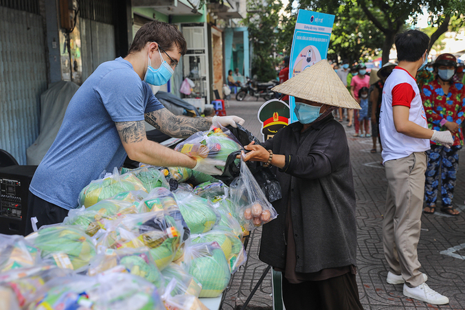 vietnam covid 19 updates august 6 zalos new tool helps covid 19 affected people