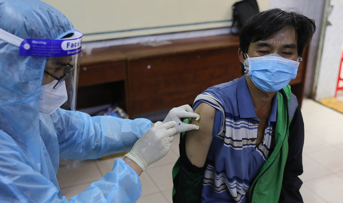 Vietnam Covid-19 Updates (August 13): First Pregnant Women Vaccinated In Vietnam