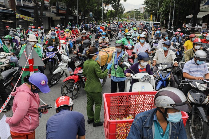 experts explain why ho chi minh city sees sharp rise in covid cases