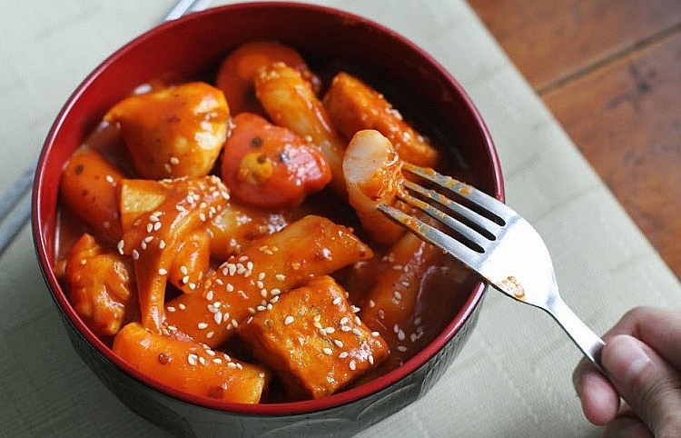 Trending on TikTok: How To Make Tteokbokki From Leftover Rice