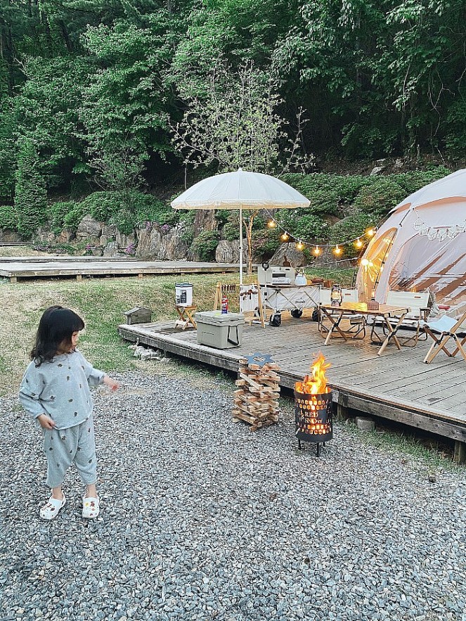 Vietnamese-Korean family Teach Children About Nature Through Camping