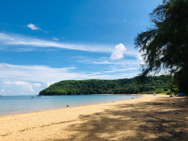 discover dam trau con daos most beautiful beach