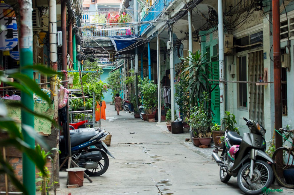 exploring antique sight of ho chi minh citys 100 year old alley