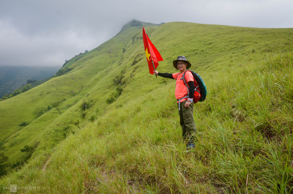 Mount Mau Son: Conquering the mount mau son conquering the dinosaur backbone sight
