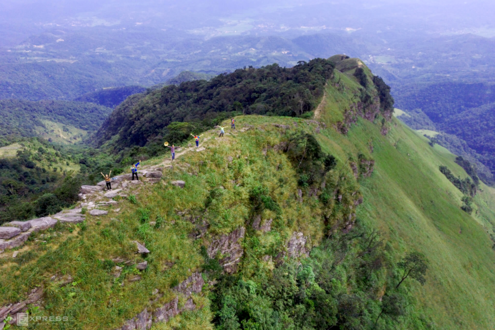 Mount Mau Son: Conquering the mount mau son conquering the dinosaur backbone sight