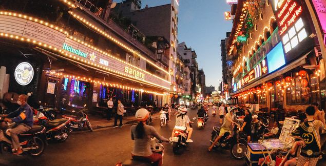 COVID 19 Updates (September 16): Hanoi reopens night clubs and karaoke services