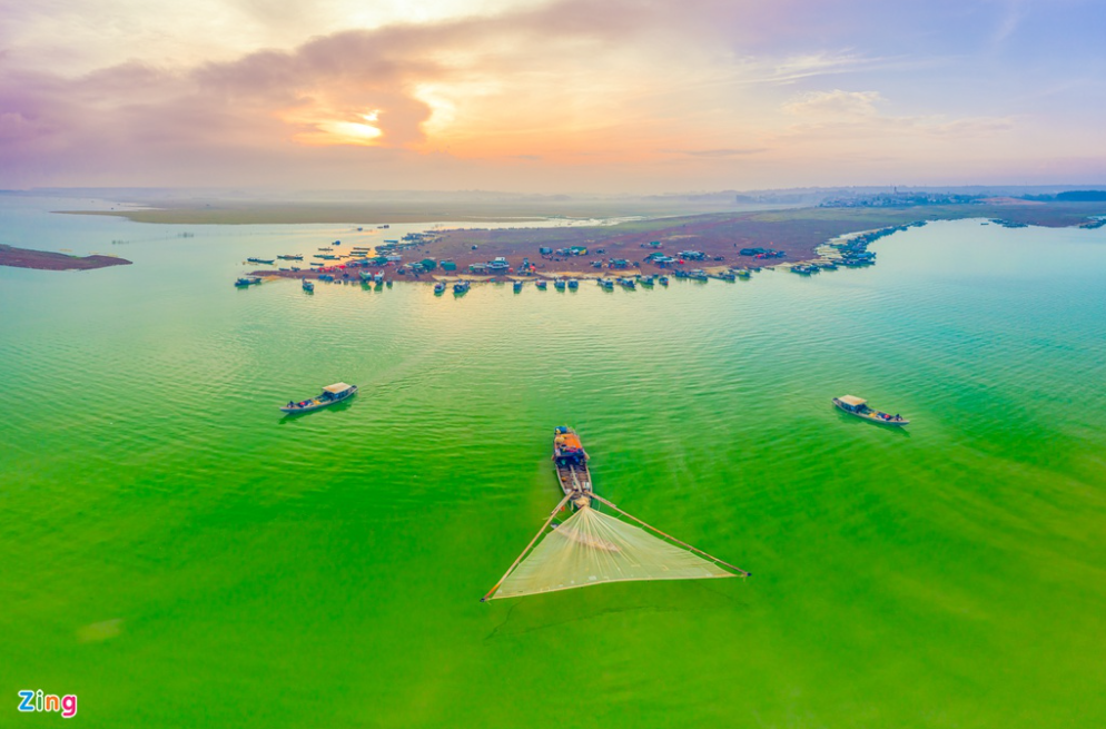 tri an lakes green hues as algae season comes