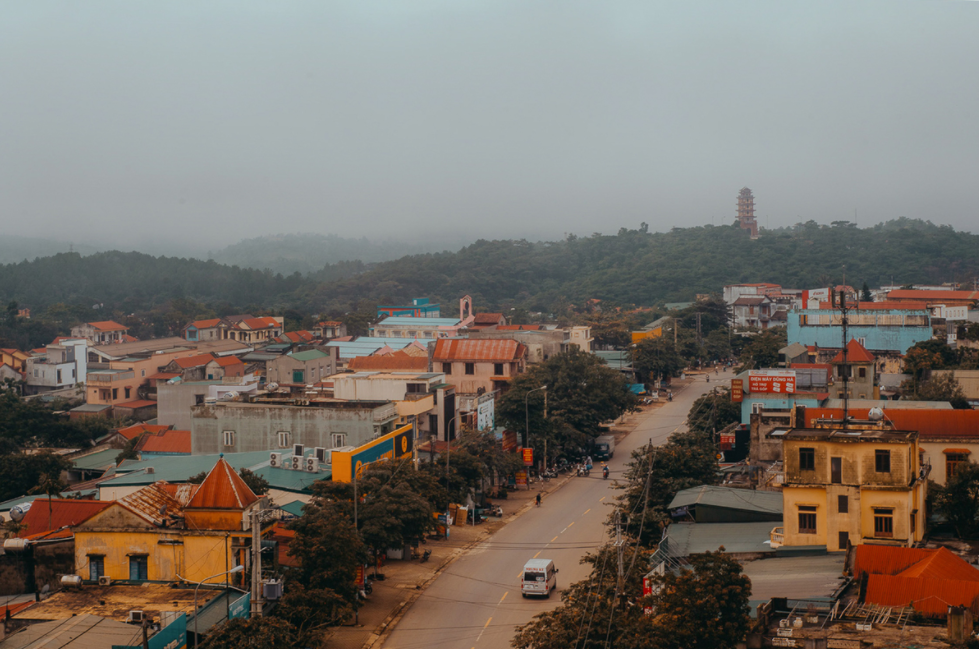 quang tri mountainous areas engulfed in morning mist