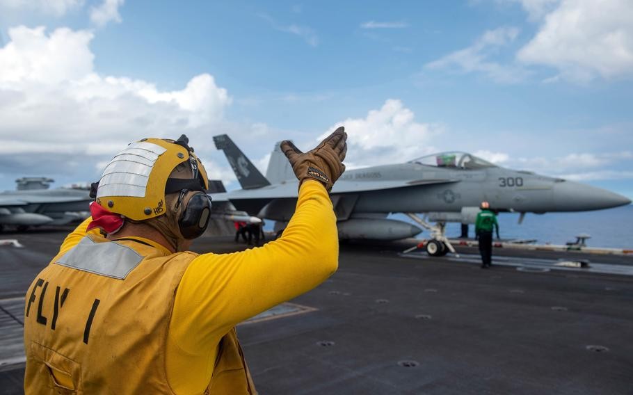 us sails ship through south china sea despite beijings new notification law