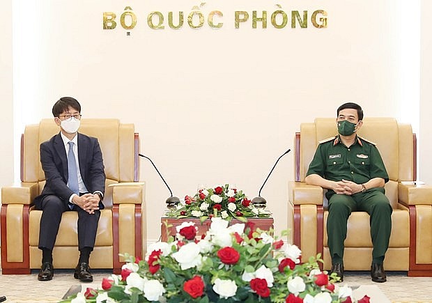 Vietnam, South Korea Discuss Ways to Boost Defense Cooperation