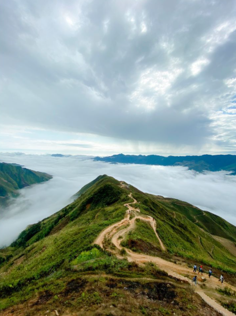 top cloud hunting locations in the last months of the year