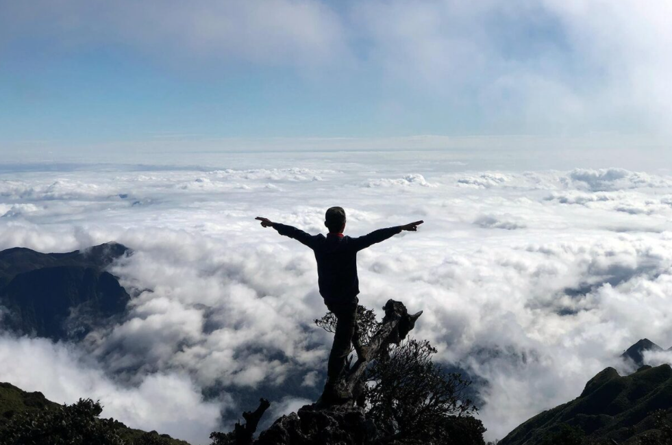 Discover two fairytale mountain roads in Vietnam's Northwest provinces discover two fairytale mountain roads in vietnams northwest provinces