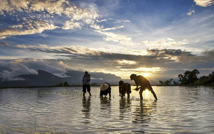 exploring the story of ha giang in watering season from local meo people