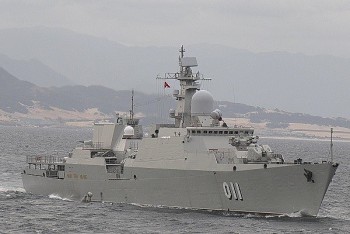Vietnam's Navy Force Joins Exercises With Britain Frigate