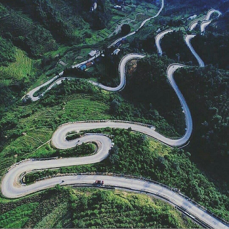 Dangerous Roads of Divine Ha Giang