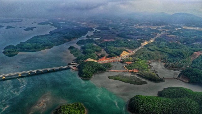 Best Costal Roads in Vietnam