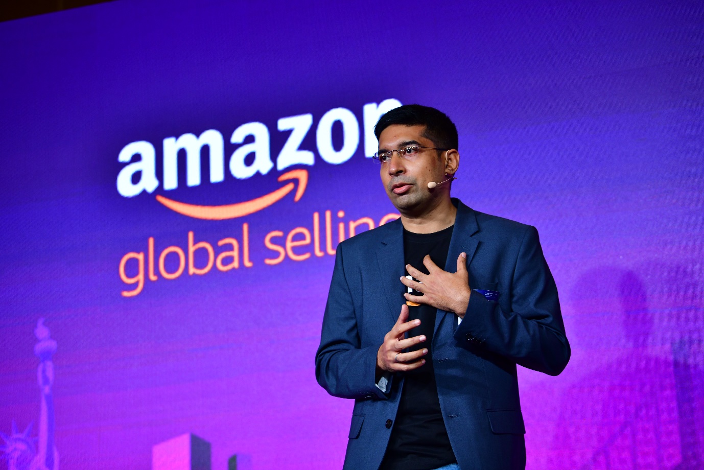 amazon introduces new resources for local businesses to expand in singapore and globally