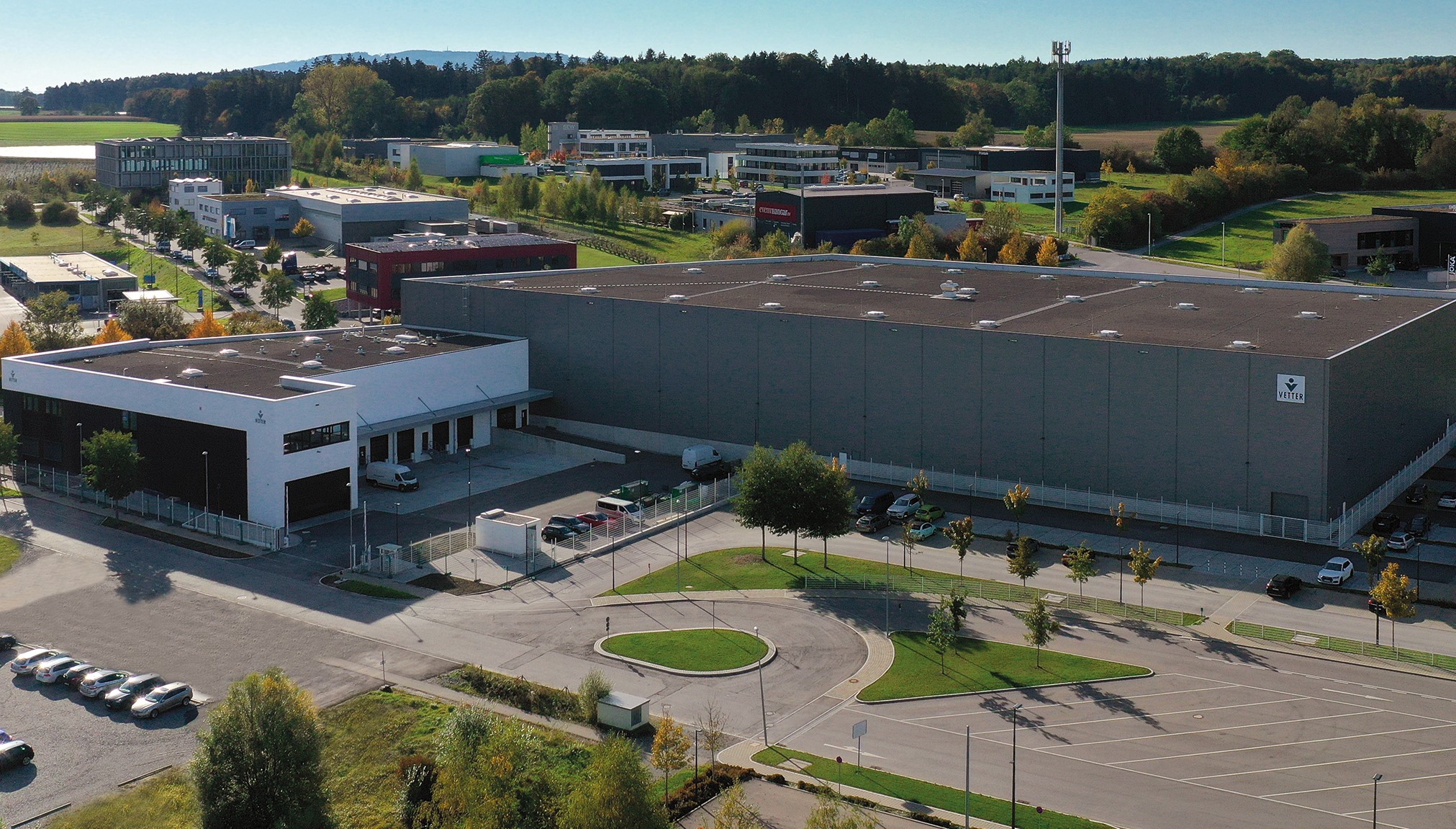 © Vetter Pharma International GmbH: New fully automated Vetter warehouse for packaging materials.
