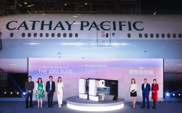 Cathay Pacific unveiled the new Aria Suite at an exclusive event presented by special guest Fala Chen (fourth from left), Cathay Group Chief Executive Officer Ronald Lam (third from left), Chief Customer and Commercial Officer Lavinia Lau (third from right), Chief Operations and Service Delivery Officer Alex McGowan (second from right) and Chief Financial Officer Rebecca Sharpe (second from left).