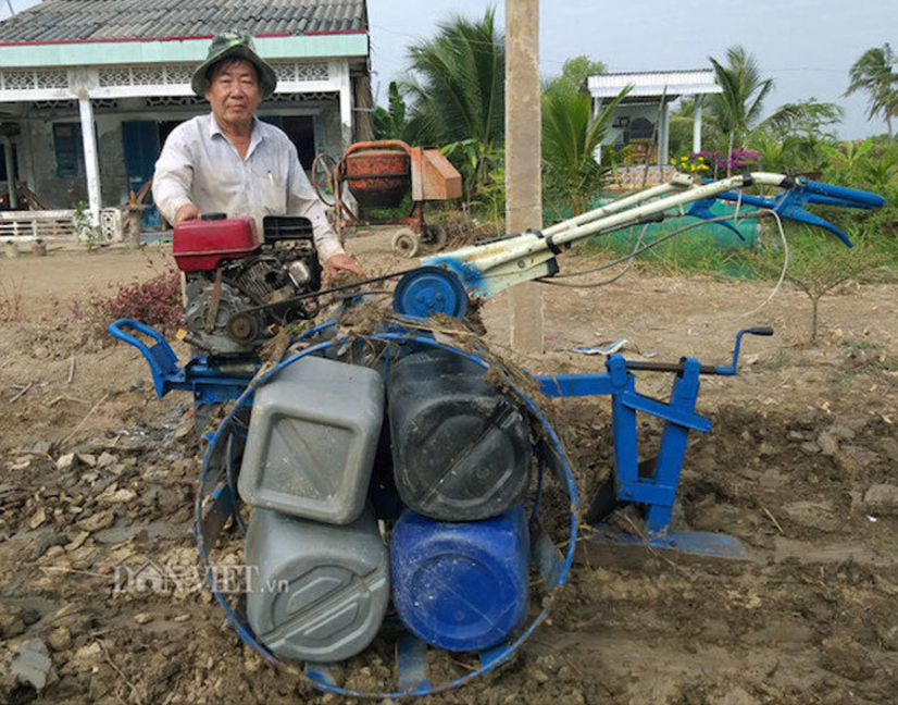 Vietnamese farmer invented ultralight plow outranking Russian and Chinese products