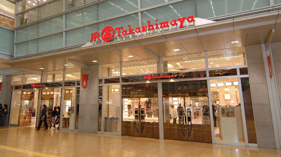 Japanese retail giant Takashimaya chases new identity, starting in Vietnam