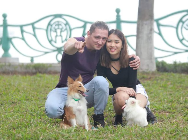 Happy life of a Vietnamese girl and her Westerner husband: Bond for affection toward pets