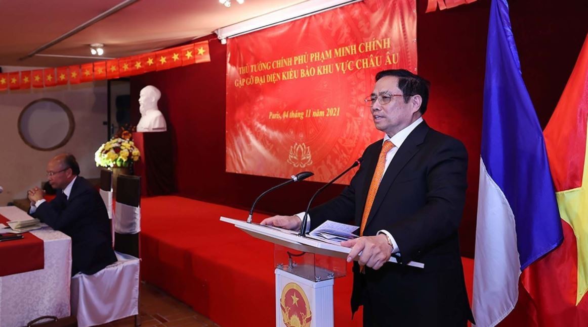 pm thanks overseas vietnamese for contribution to homeland