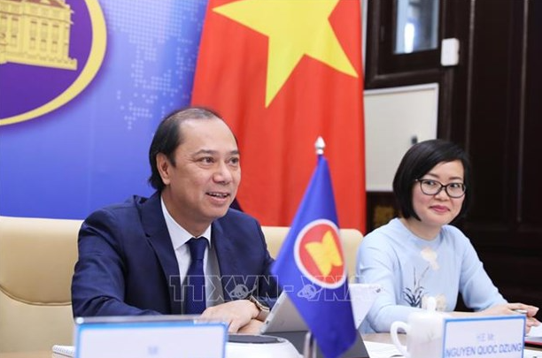 Vietnam, China co-chair 18th East Asia Forum on December 10