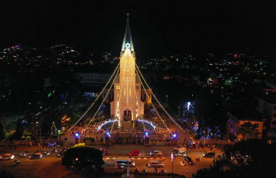 Photo: How Vietnamese Celebrate Christmas in Pandemic