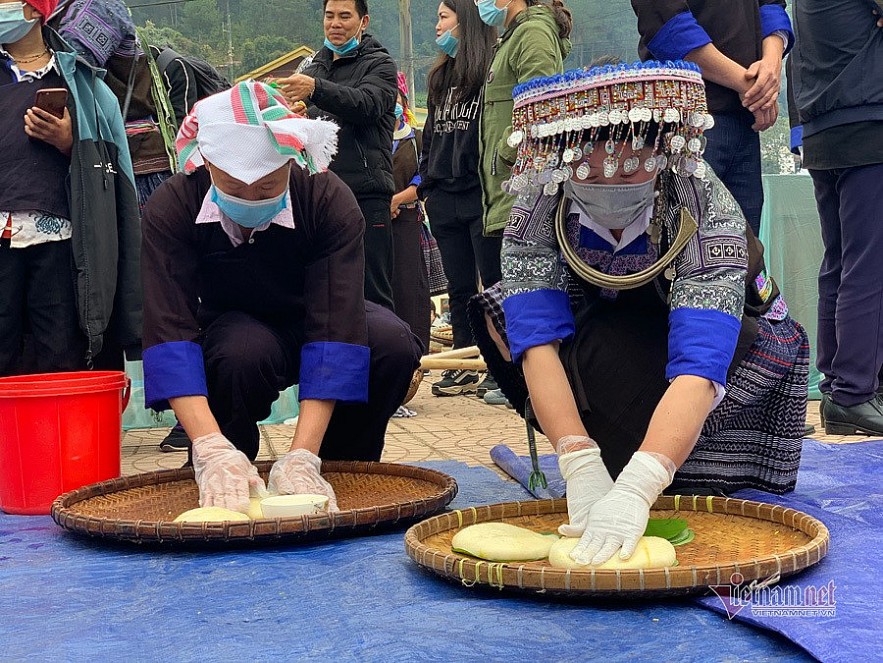 Exquisite Banh Day Pounding Festival in Mu Cang Chai