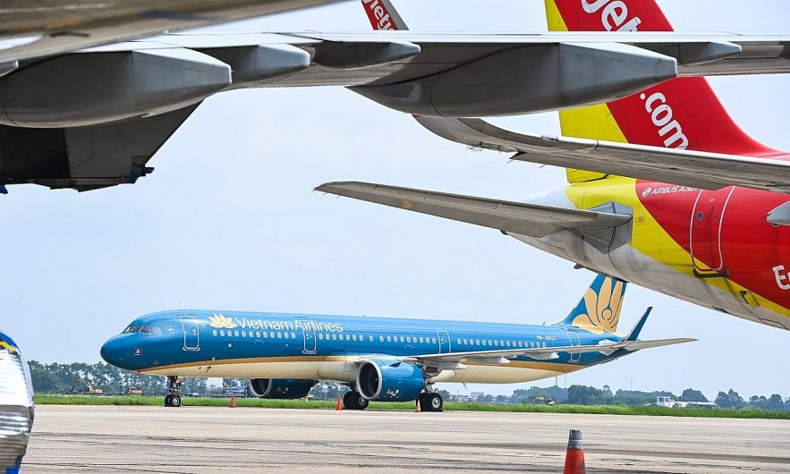 Aircraft in Hanoi's Noi Bai International Airport in 2021. Photo by VnExpress