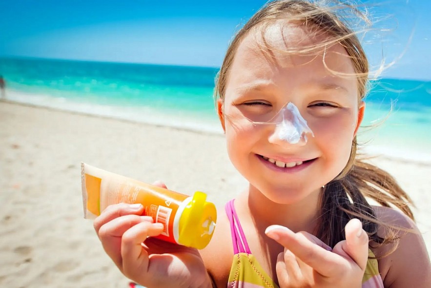 How to Choose the Perfect Sunscreen for Your Next Trip