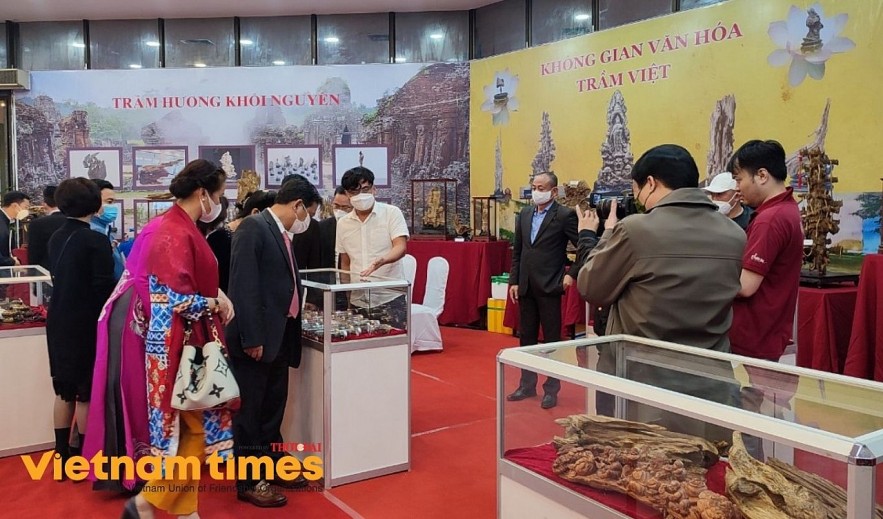 'Vietnamese Cultural Heritage Space' Exhibition Highlights Culture Values During New Normal