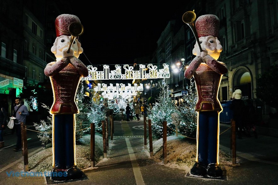 Vietnamese Celebrating Christmas From All Over the Globe Vietnamese Celebrating Christmas From All Over the Globe