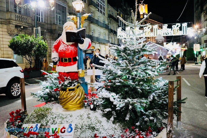 Vietnamese Celebrating Christmas From All Over the Globe Vietnamese Celebrating Christmas From All Over the Globe