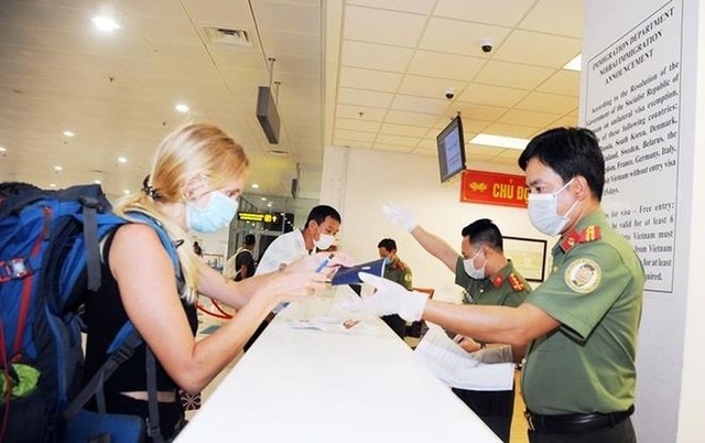 Vietnam to recheck visa granting process for foreigners